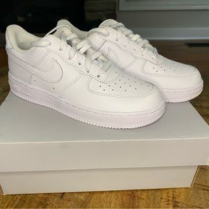 Nike Force 1 LE (PS) Big Kid Size 2Y-White New In Box